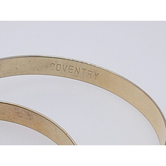 Vintage 2 gold tone Sarah Coventry “Milky Way” bangle bracelets - Picture 6 of 8